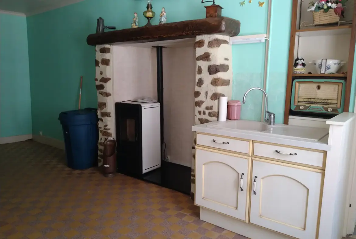 Maison de Bourg à Rénover de 124 m² à Pre en Pail 