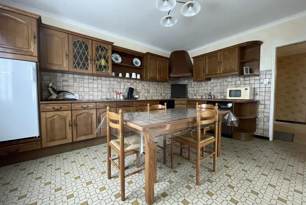 Maison spacieuse de 106 m² à Beauvoir-sur-Mer, près de la mer 