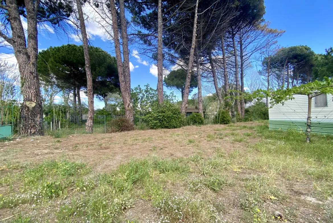 Terrain de loisir de 1614 m² avec 3 mobil-homes à VIAS plage 
