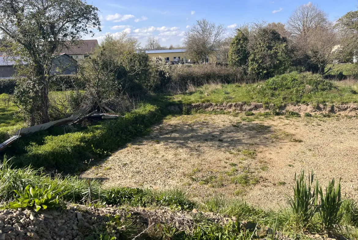 Terrain à bâtir de 605 m² à Guilberville - 43 500 € 