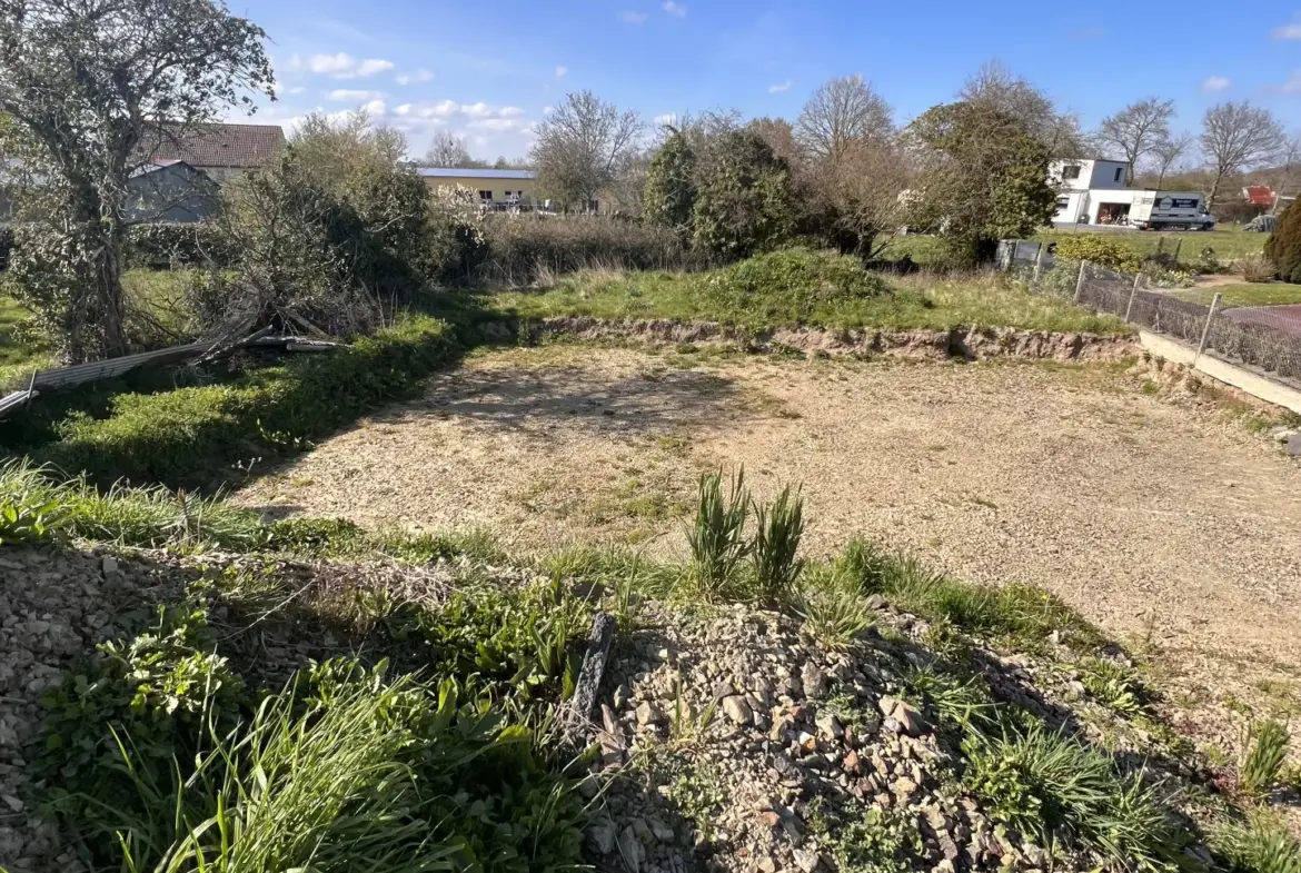 Terrain à bâtir de 605 m² à Guilberville - 43 500 € 