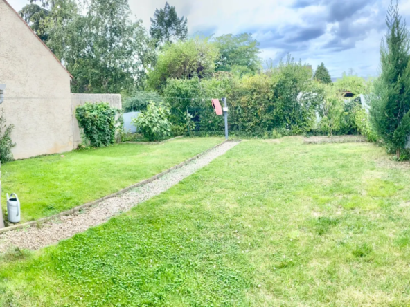 Maison à vendre à Mantes-la-Ville - 5 pièces - 249000€ 