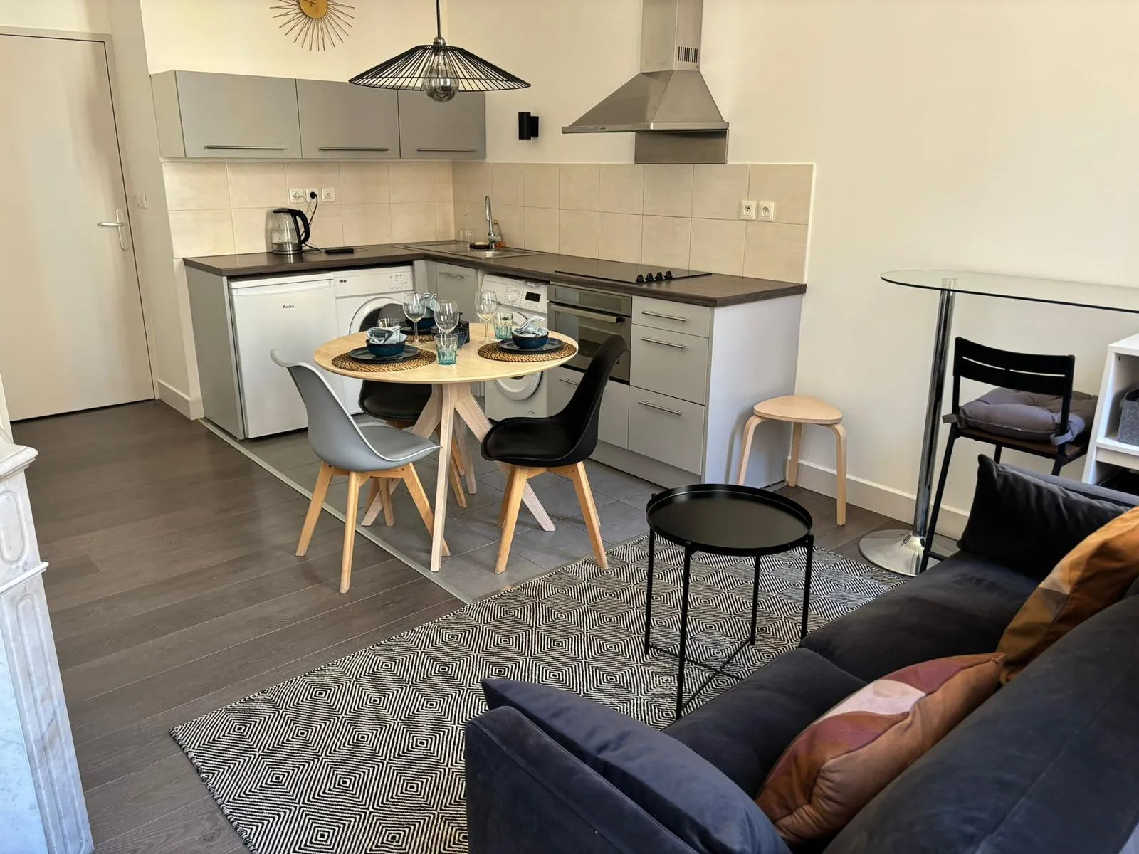 Très beau T2 Joliette climatisé à vendre à Marseille 