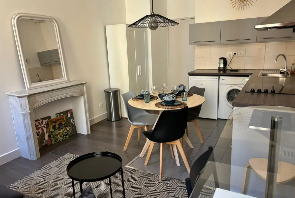 Très beau T2 Joliette climatisé à vendre à Marseille 