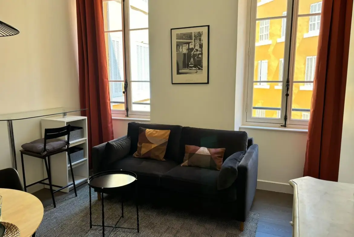 Très beau T2 Joliette climatisé à vendre à Marseille 