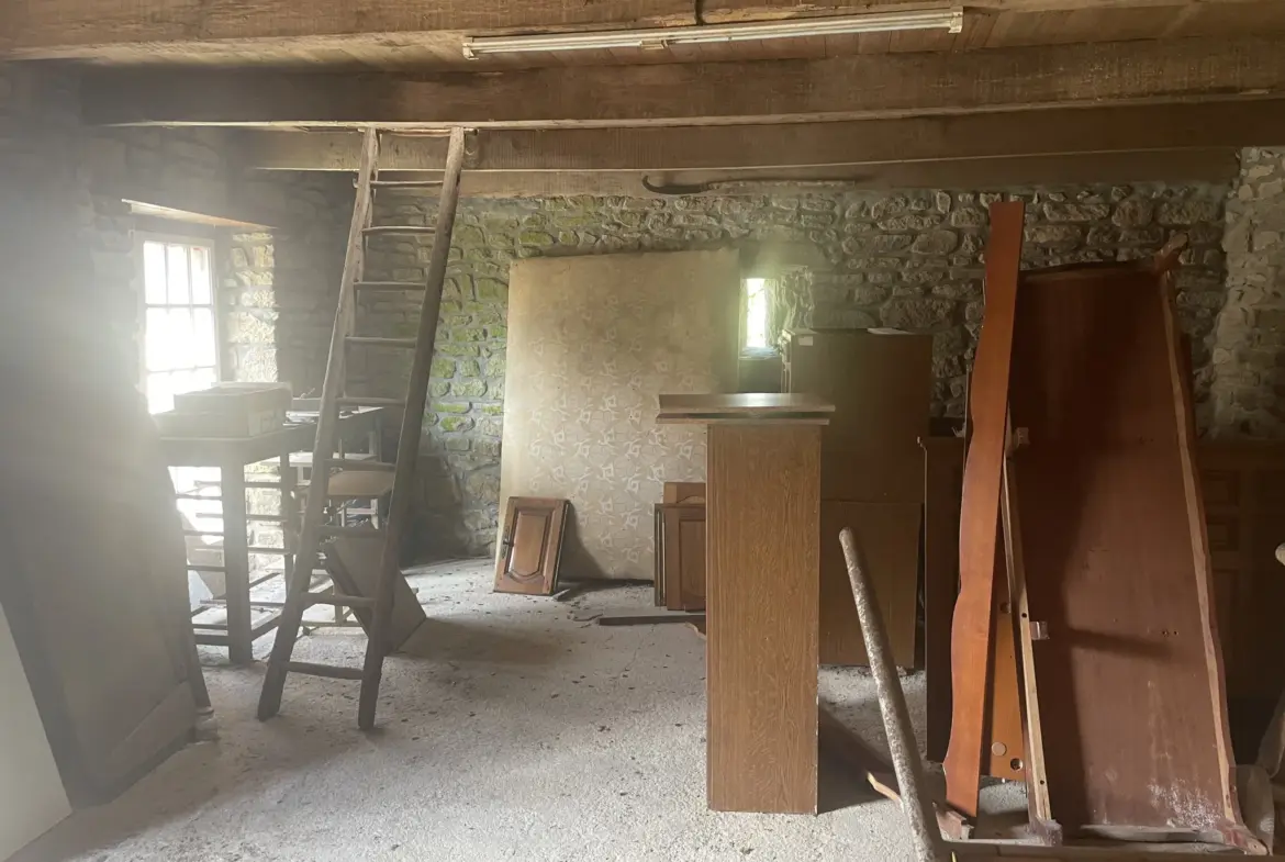 Maison de village à Melrand avec dépendances 