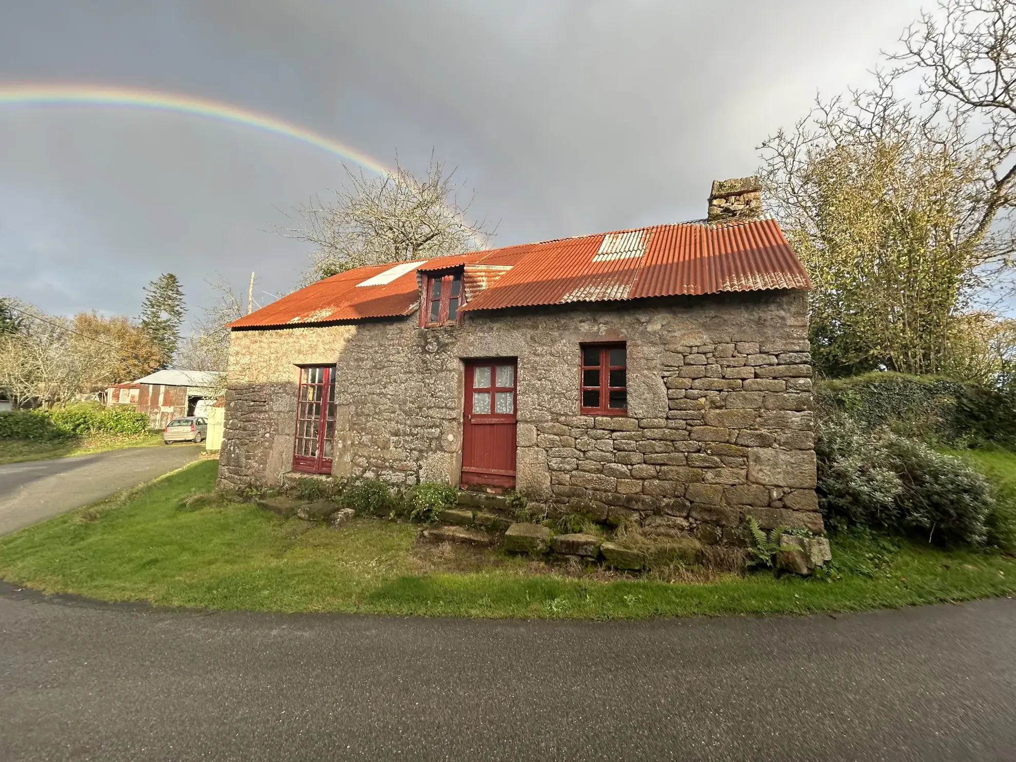 Maison de village à Melrand avec dépendances 