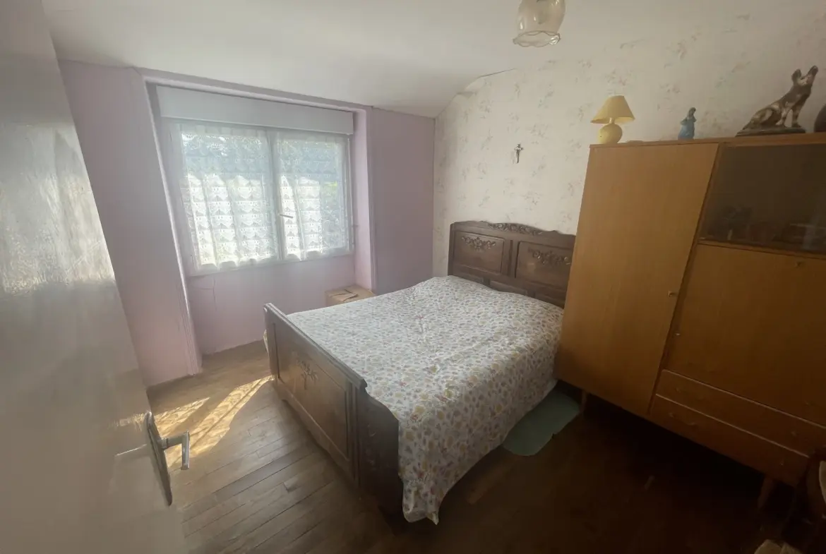 Maison de village à Melrand avec dépendances 