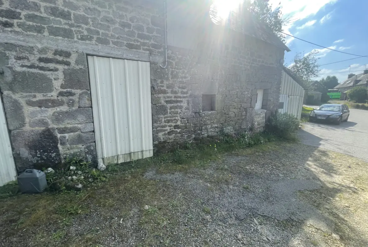 Maison de village à Melrand avec dépendances 