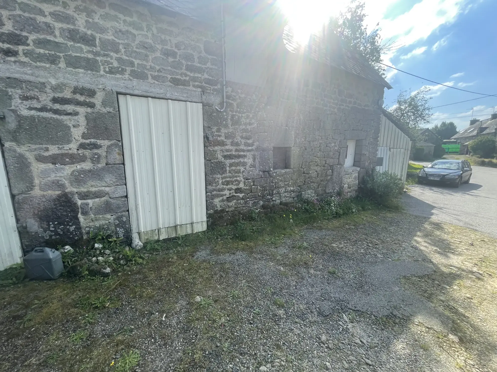 Maison de village à Melrand avec dépendances 