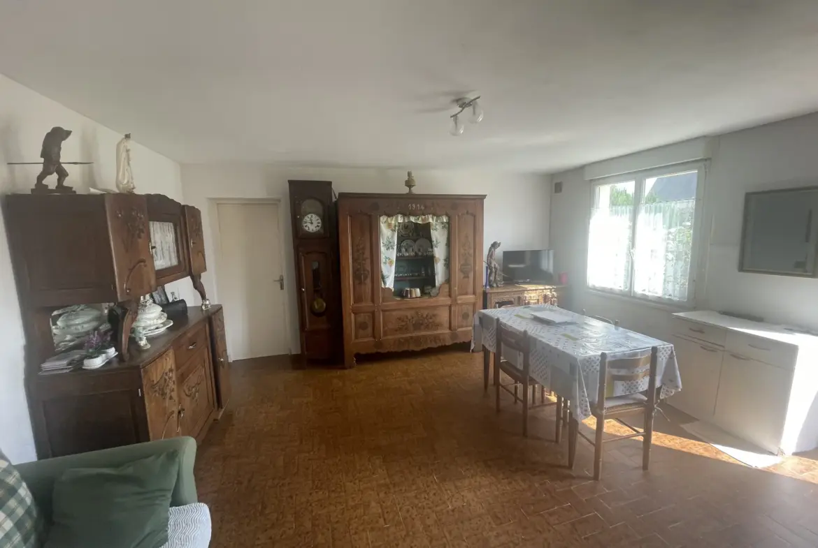 Maison de village à Melrand avec dépendances 