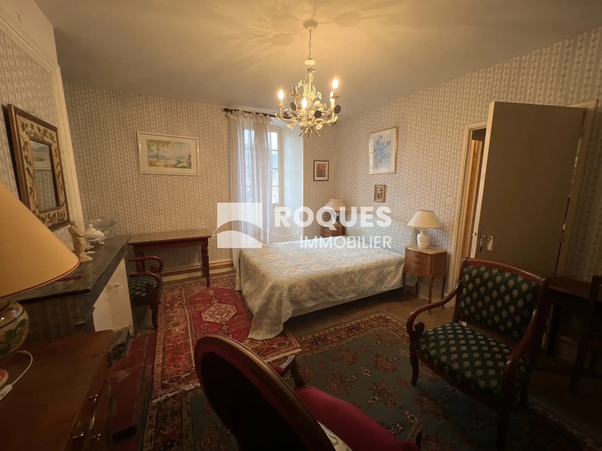 Maison en pierre, 8 pièces, 200 m² à St Georges de Luzencon, proche Millau 