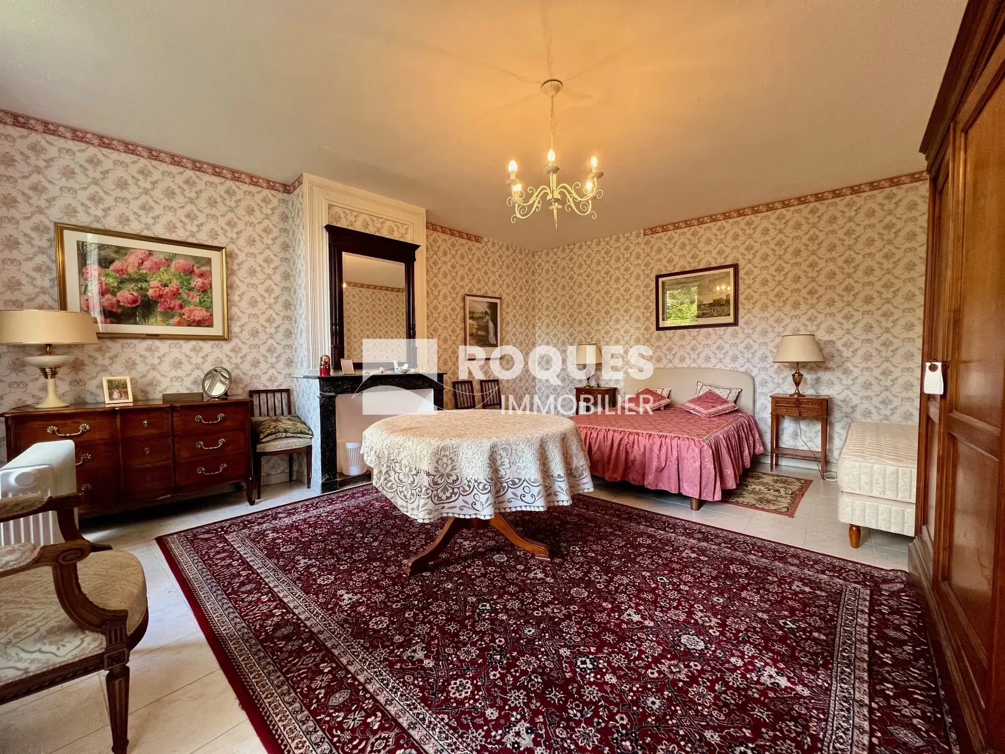 Maison en pierre, 8 pièces, 200 m² à St Georges de Luzencon, proche Millau 