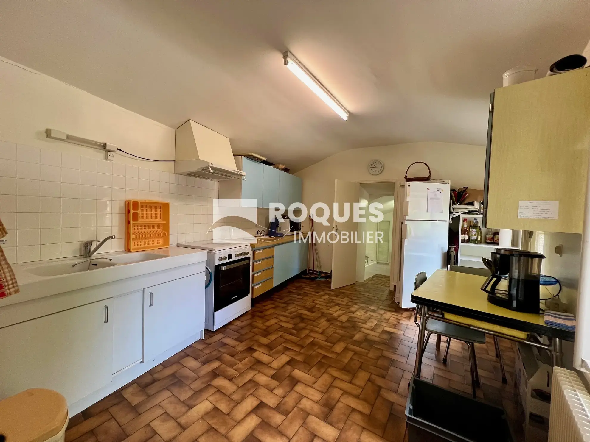 Maison en pierre, 8 pièces, 200 m² à St Georges de Luzencon, proche Millau 