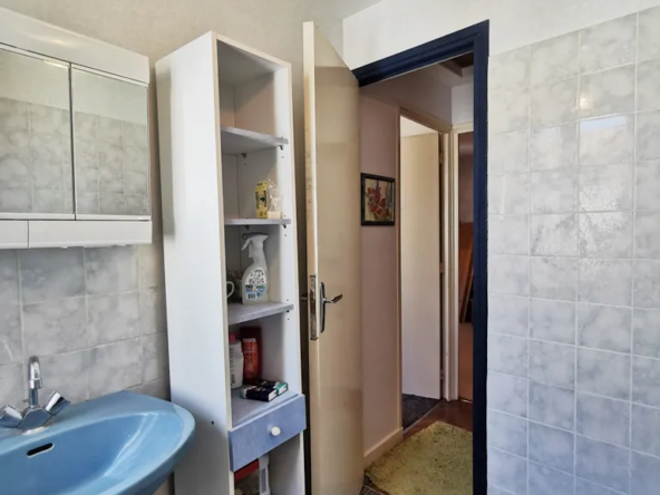 Maison à vendre à Clermont-Ferrand – 2 chambres, 133 500 euros 
