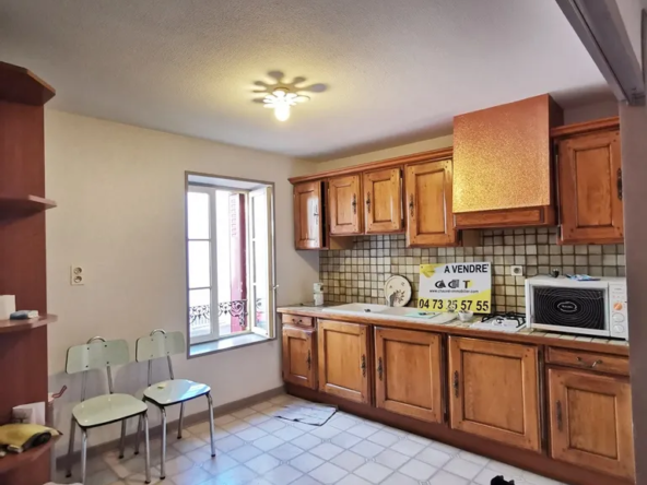 Maison à vendre à Clermont-Ferrand – 2 chambres, 133 500 euros 