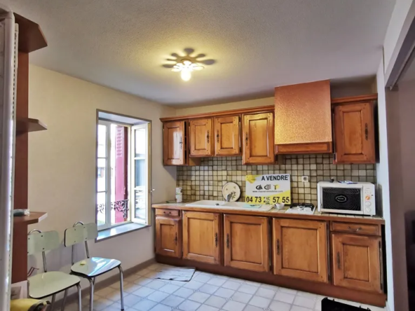 Maison à vendre à Clermont-Ferrand – 2 chambres, 133 500 euros 