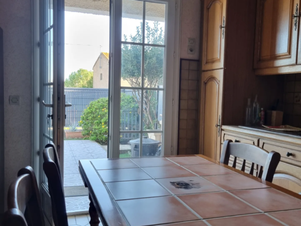 Maison Familiale à Vendre à Saint-Marcel-sur-Aude - 4 Chambres et Garage 