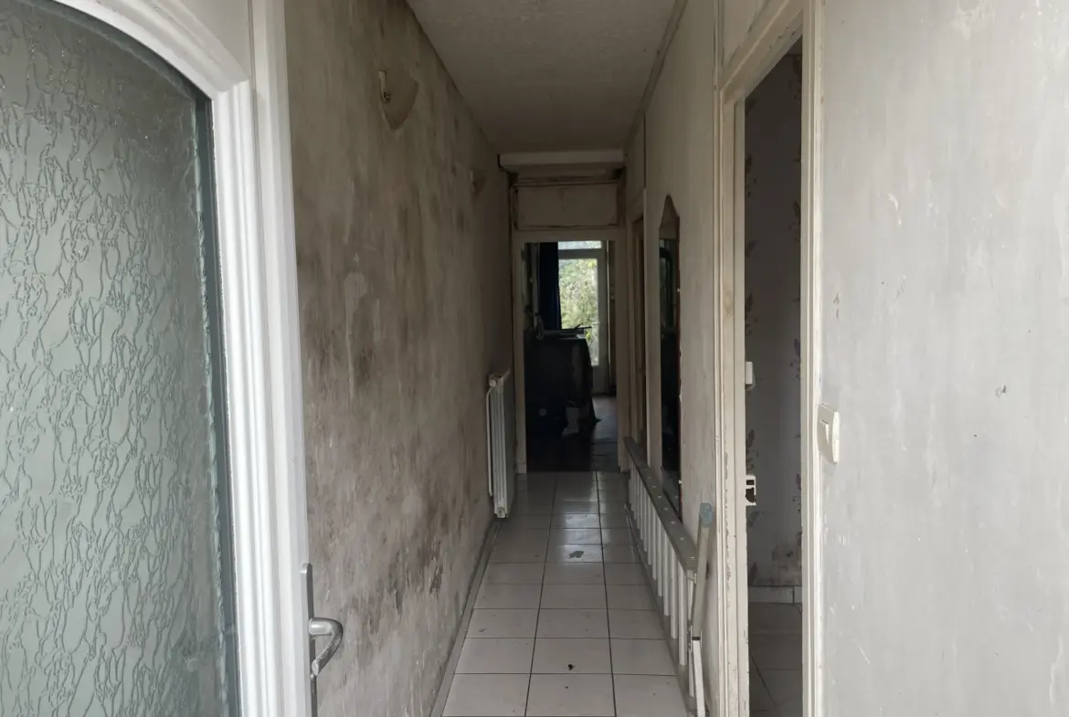 Maison à vendre à Prémery - 35 000 EUR 