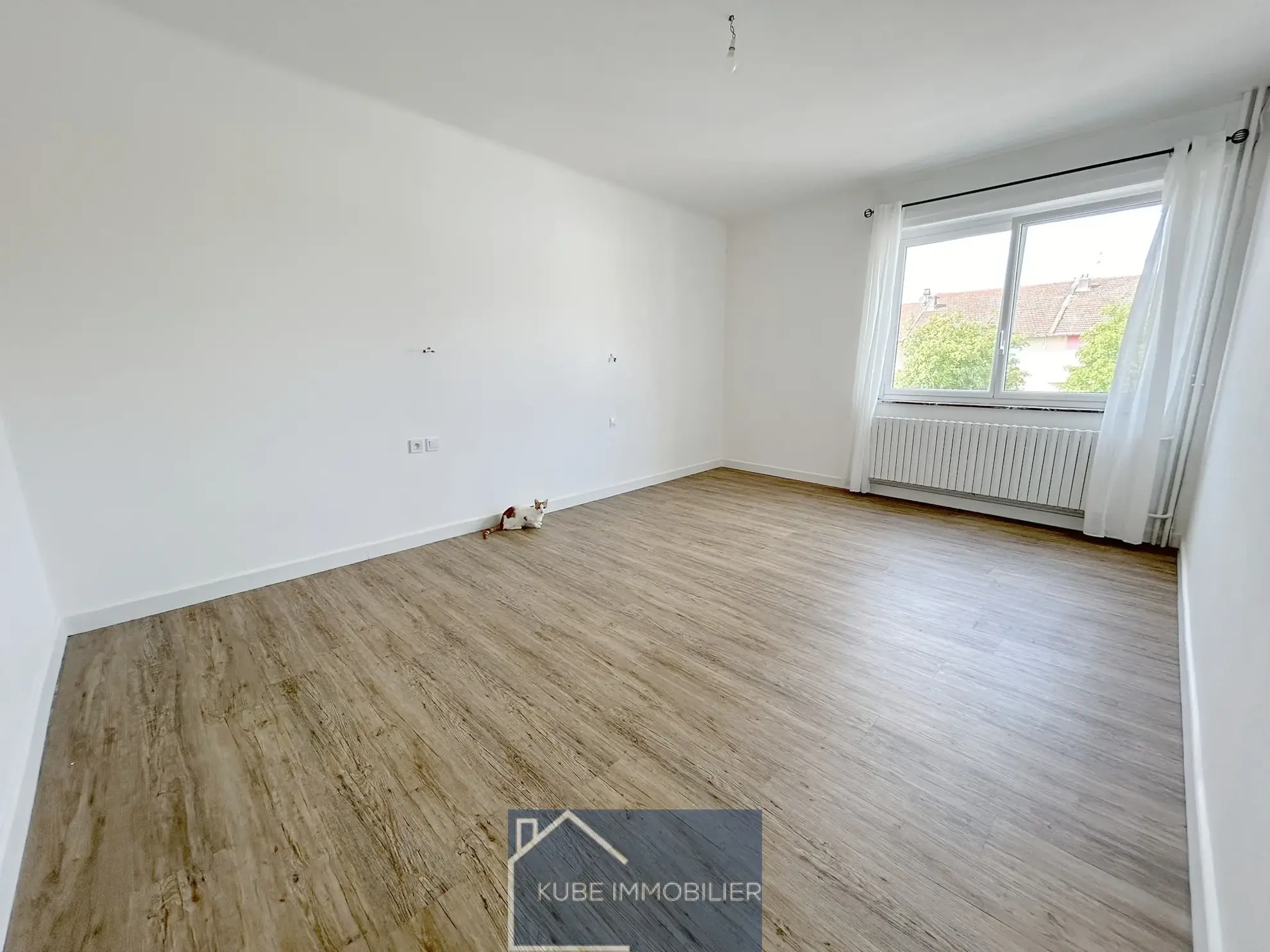Maison rénovée 3 chambres de 140 m² à Bousse 
