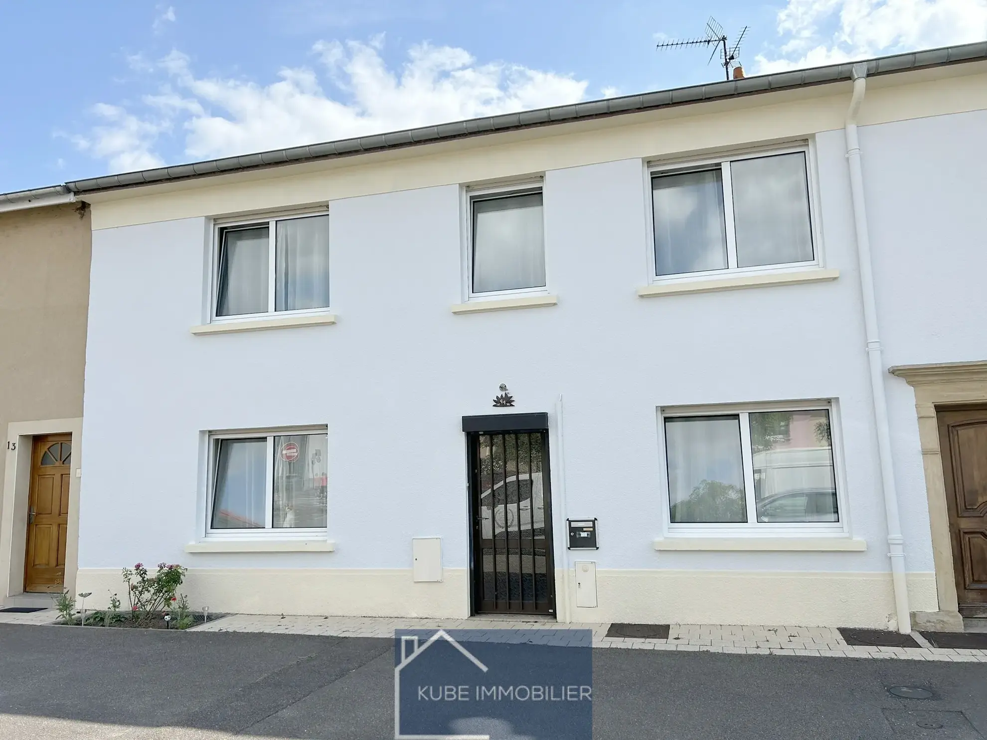 Maison rénovée 3 chambres de 140 m² à Bousse 