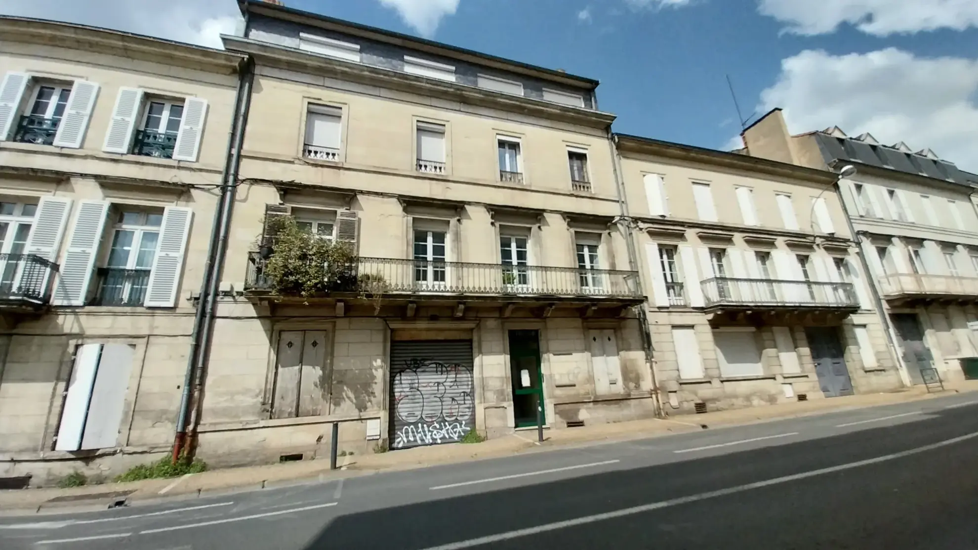 Ensemble de 2 appartements meublés : T3 et Studio à Périgueux 