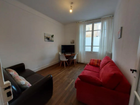 Bel appartement meublé 2 pièces à vendre à Versailles 
