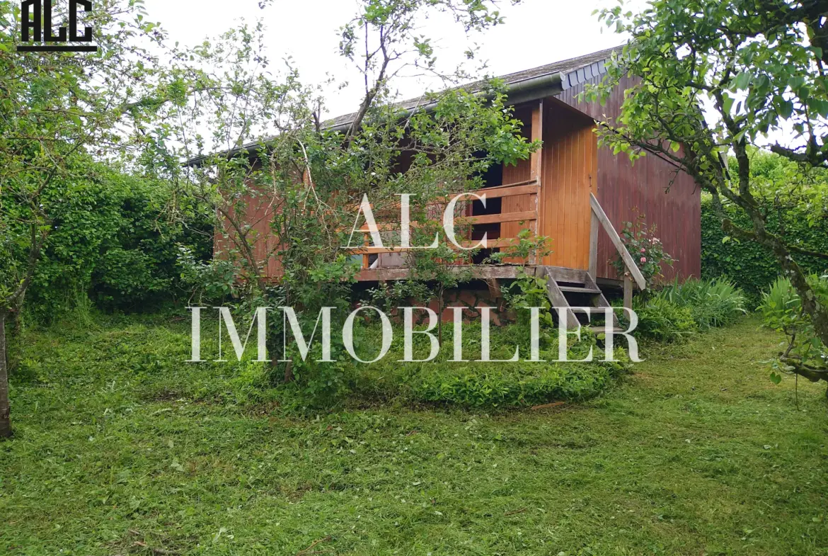 Terrain de loisir de 755 m² avec maisonnette à Sougé-le-Ganelon 