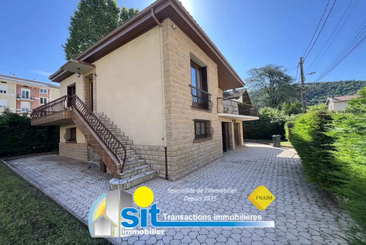 Maison de ville à vendre à Vienne - 4 chambres, 590 m² 