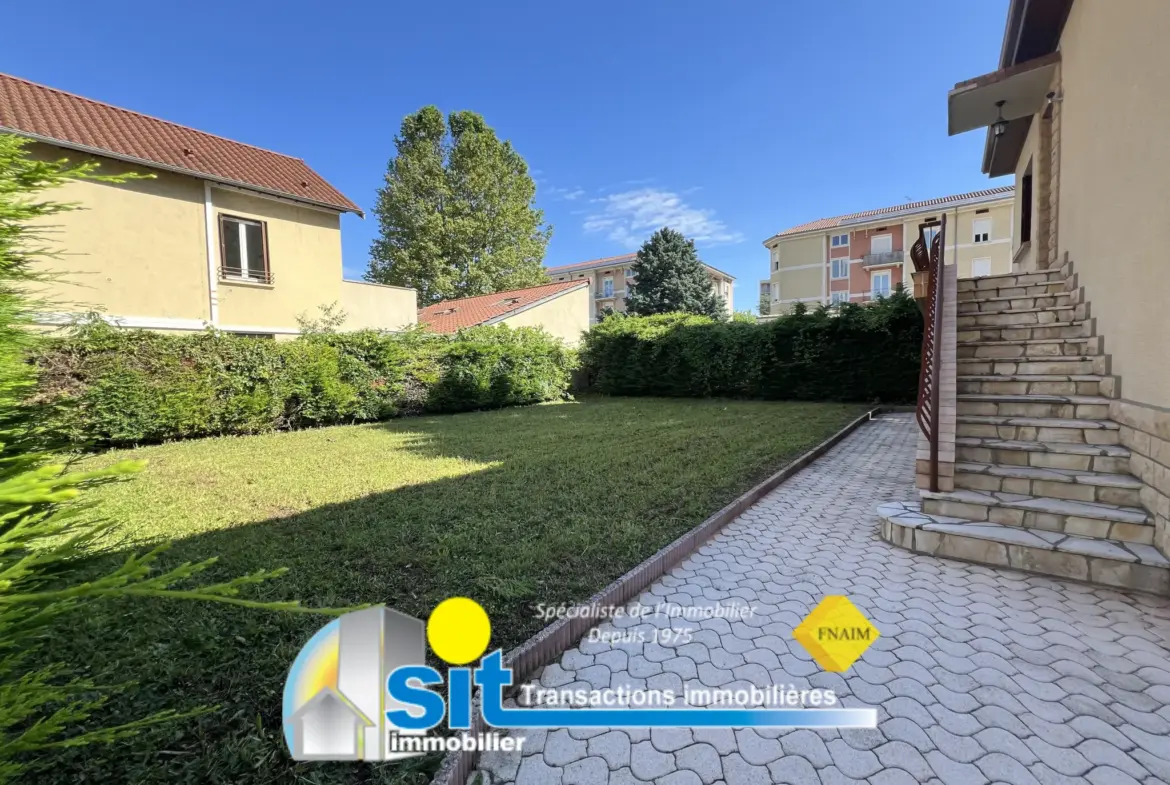 Maison de ville à vendre à Vienne - 4 chambres, 590 m² 