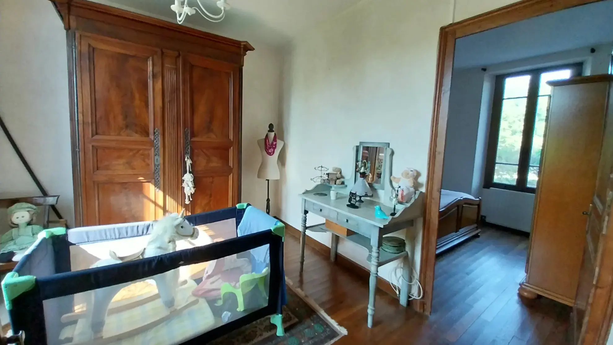 Maison en Pierre avec Piscine à Razac sur L'Isle, 2ha de Terrain 