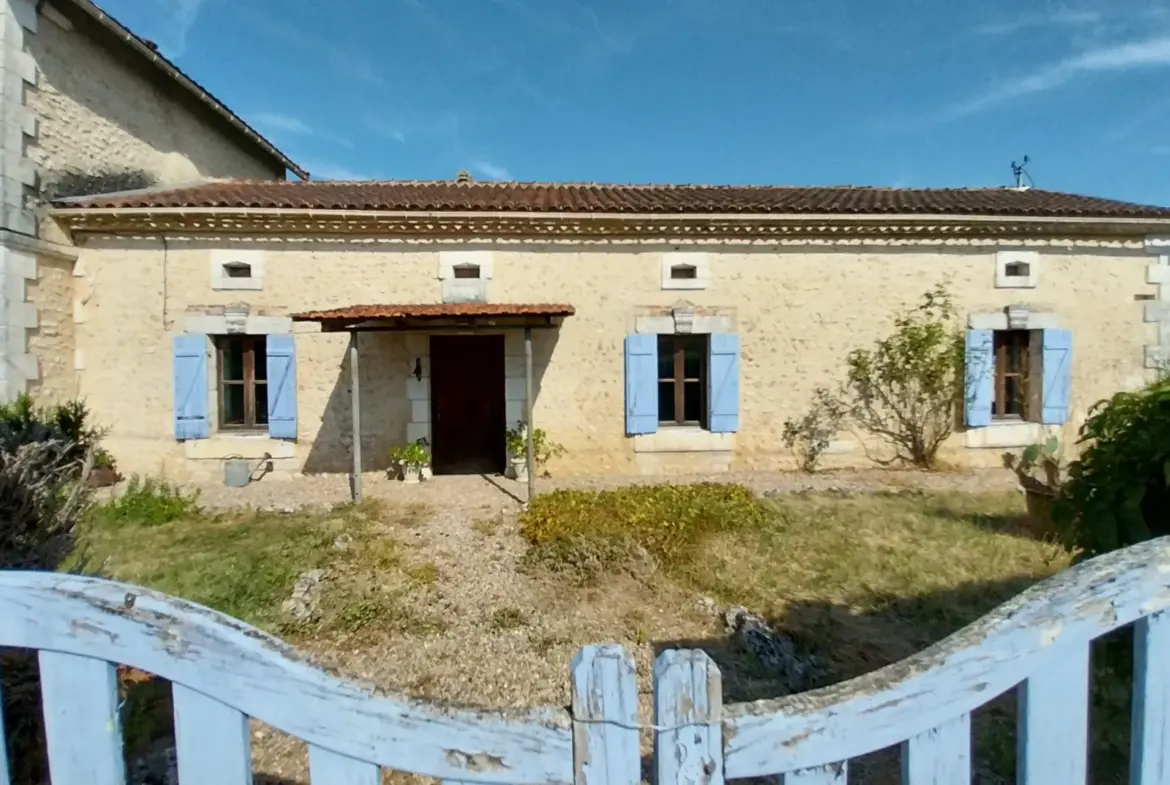 Maison en Pierre avec Piscine à Razac sur L'Isle, 2ha de Terrain 