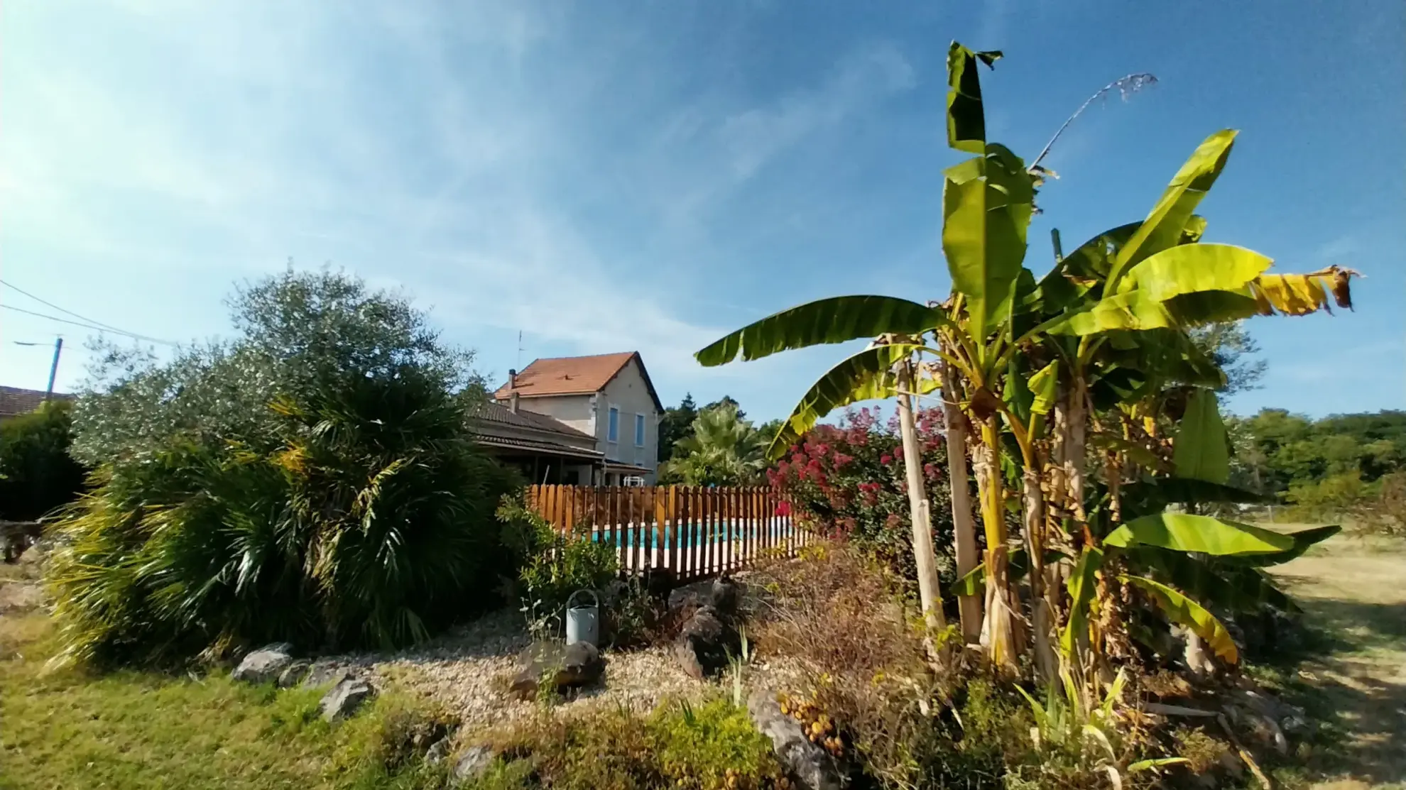 Maison en Pierre avec Piscine à Razac sur L'Isle, 2ha de Terrain 