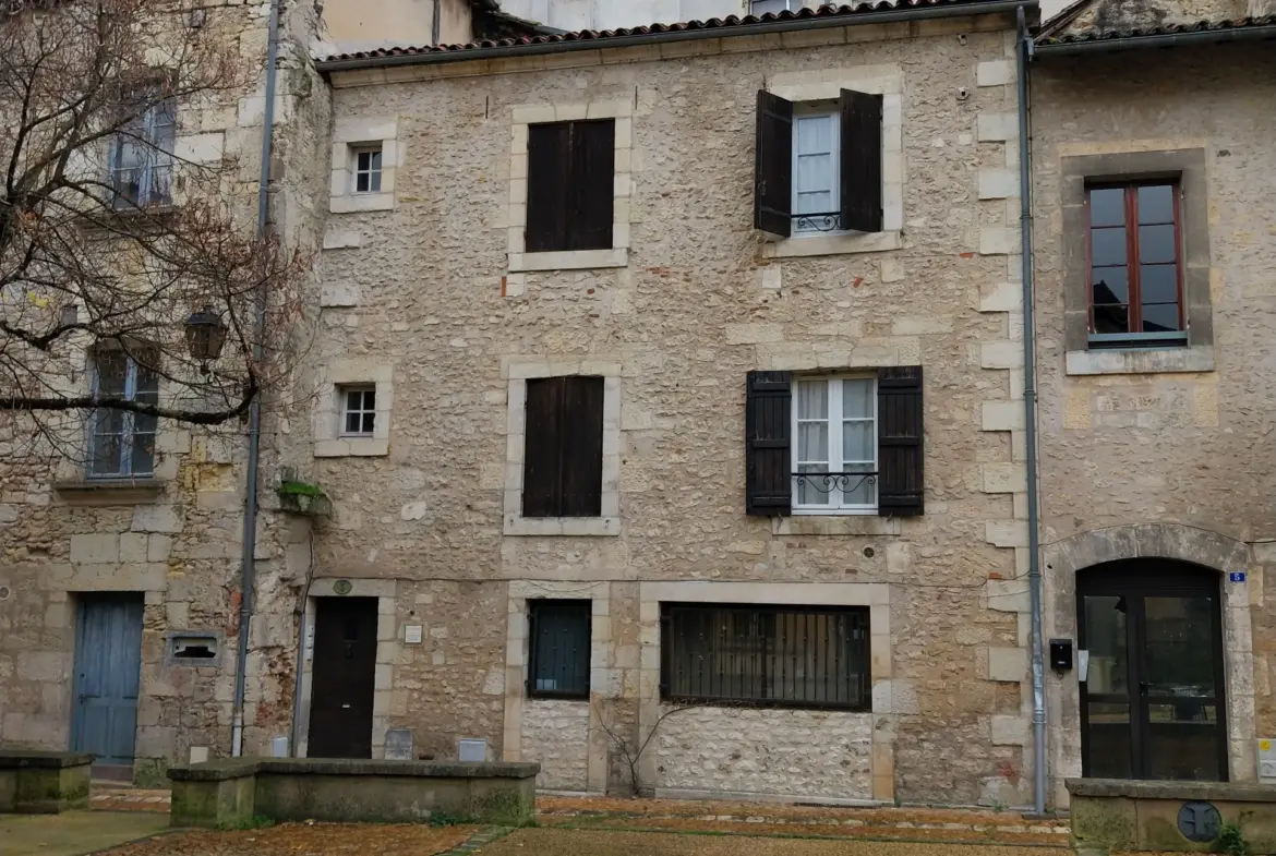 Investissement : Immeuble de location saisonnière à Périgueux 