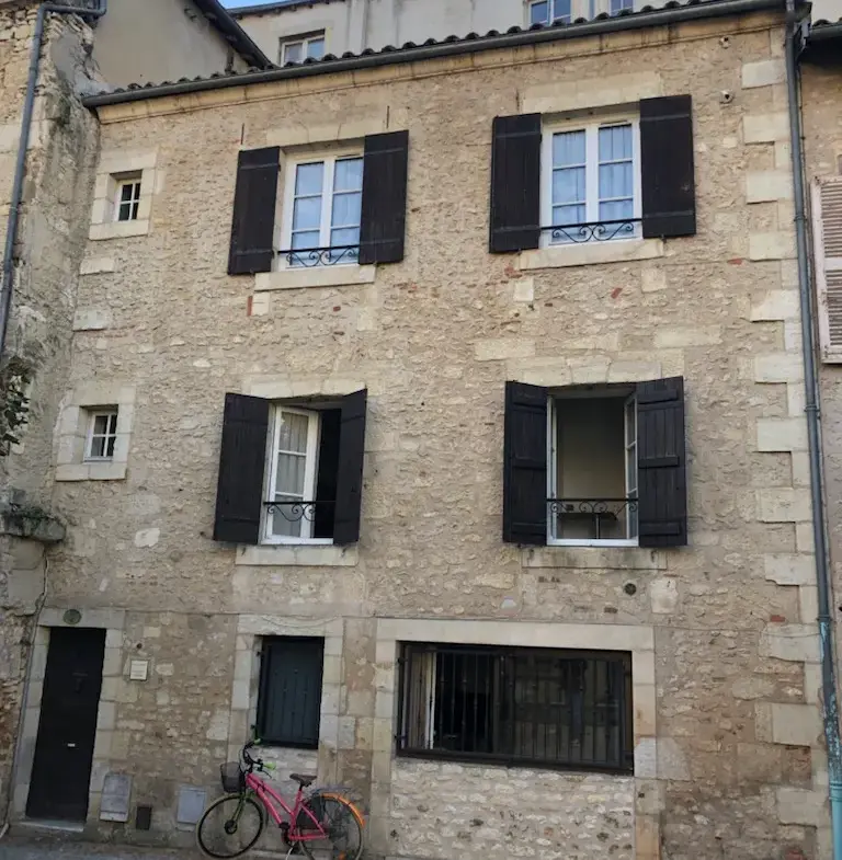 Investissement : Immeuble de location saisonnière à Périgueux 