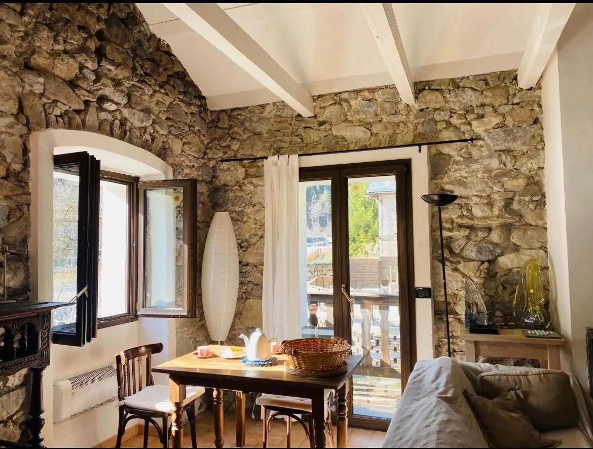 Appartement T3 à vendre à Vievola, Tende pour 128 000 € 