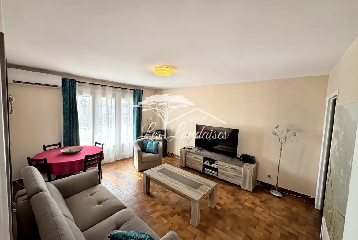 Appartement T3 lumineux avec terrasse en centre-ville de La Londe-les-Maures 