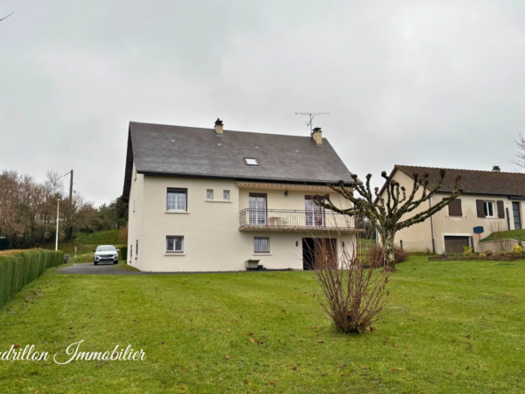 Maison de plain pied avec sous-sol et 4 chambres à Masbaraud Merignat