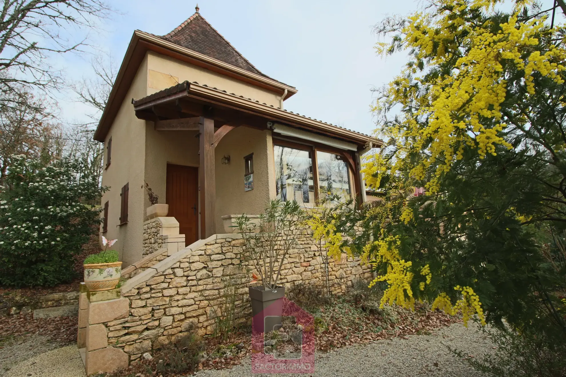 Belle maison spacieuse à vendre à Prayssac 