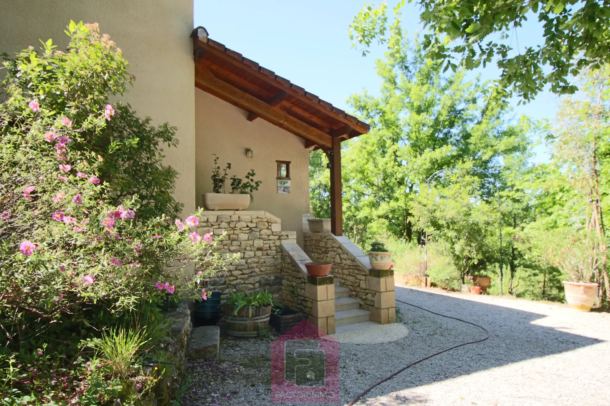 Belle maison spacieuse à vendre à Prayssac 