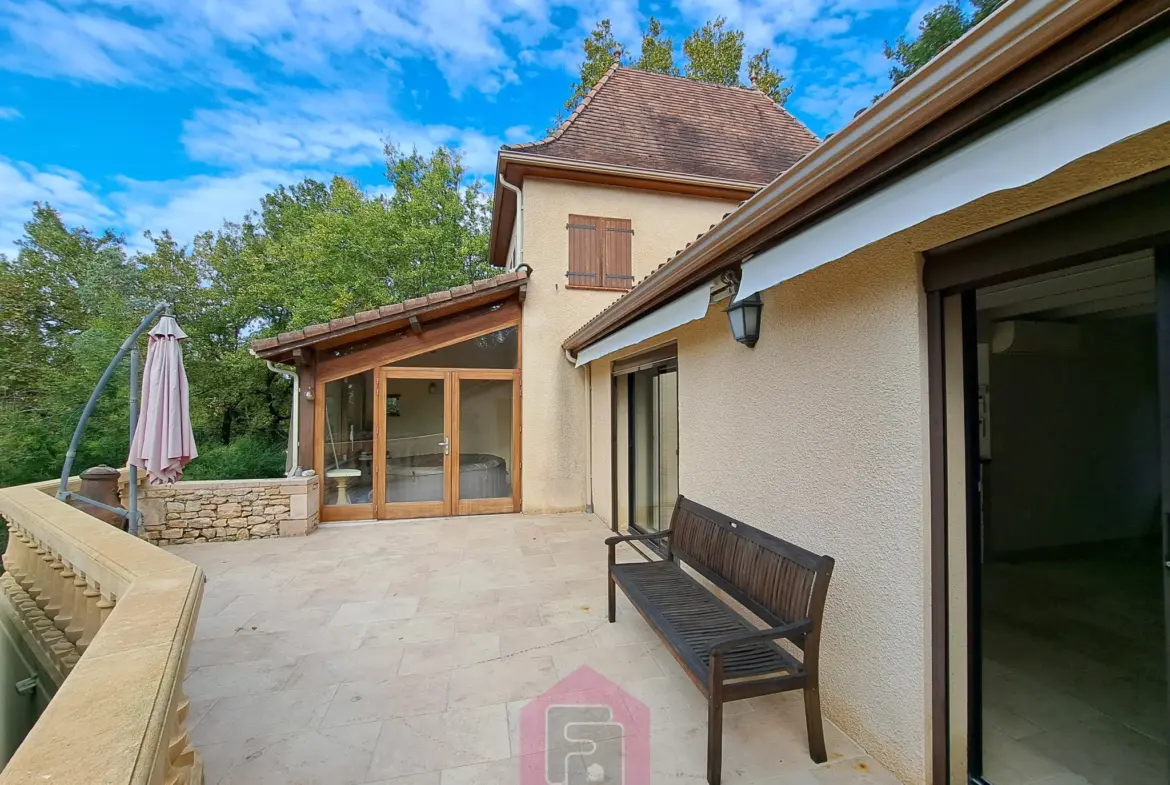 Belle maison spacieuse à vendre à Prayssac 