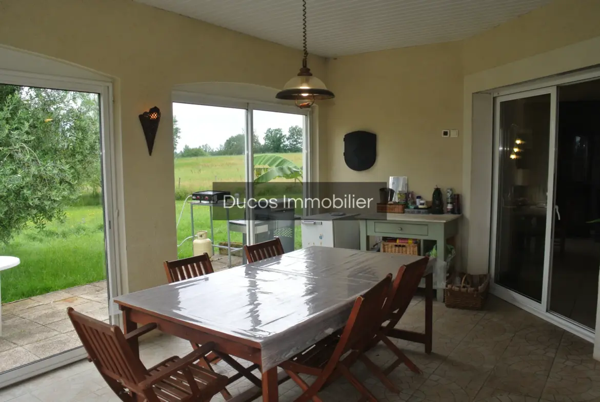 Maison avec hangar de 100 m² à Miramont de Guyenne 