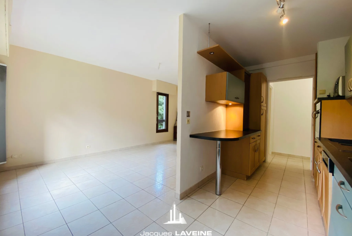 À vendre : Appartement 3 pièces avec garage à Metz Vallières 
