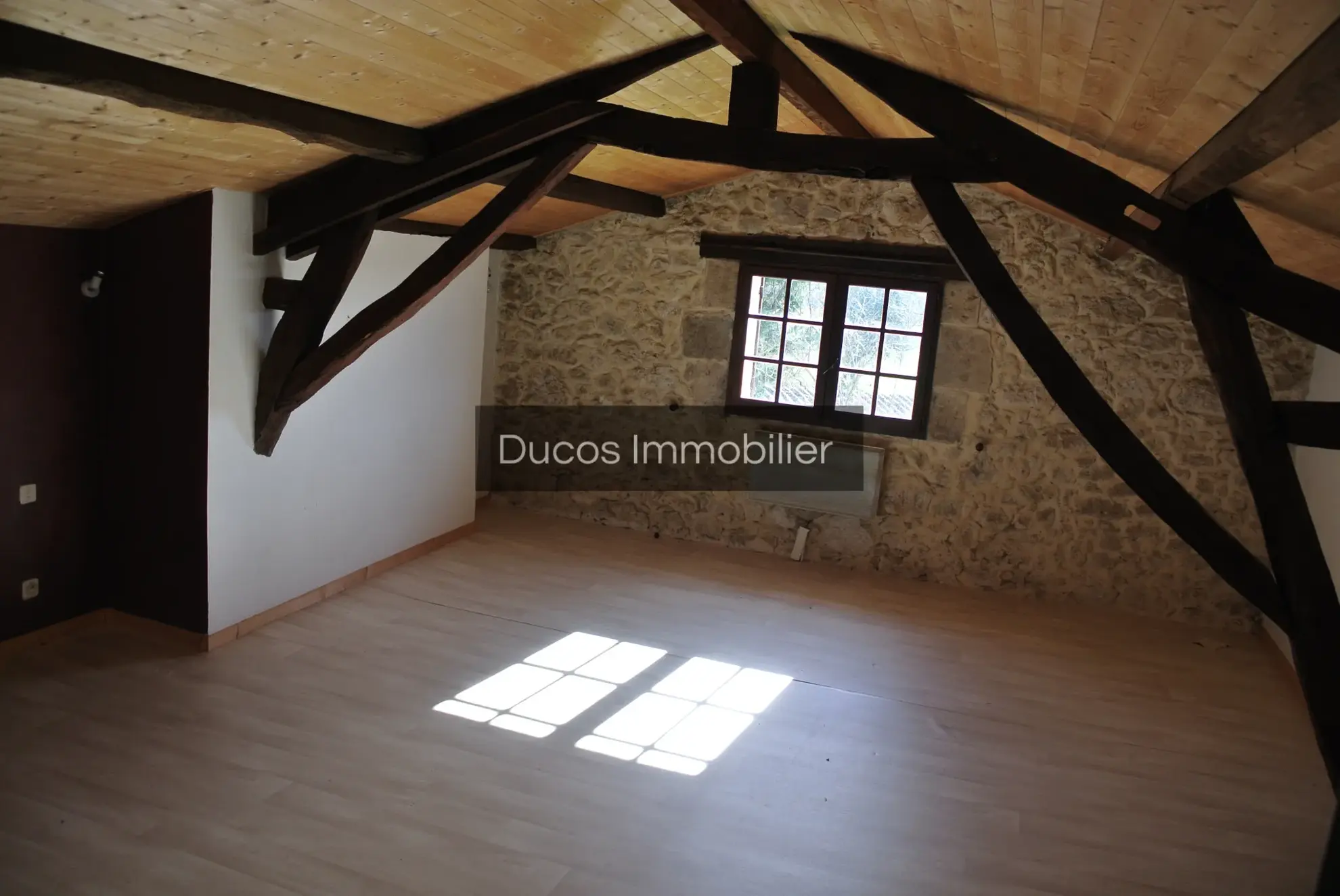 Maison familiale en pierre à Beaupuy, à 5 minutes de Marmande 