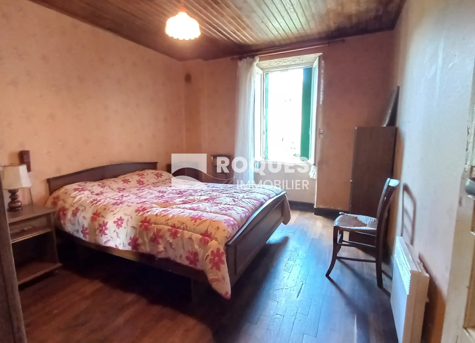 Maison F5 de 120 m² à rénover avec terrasse et jardin à Salle-Curan 