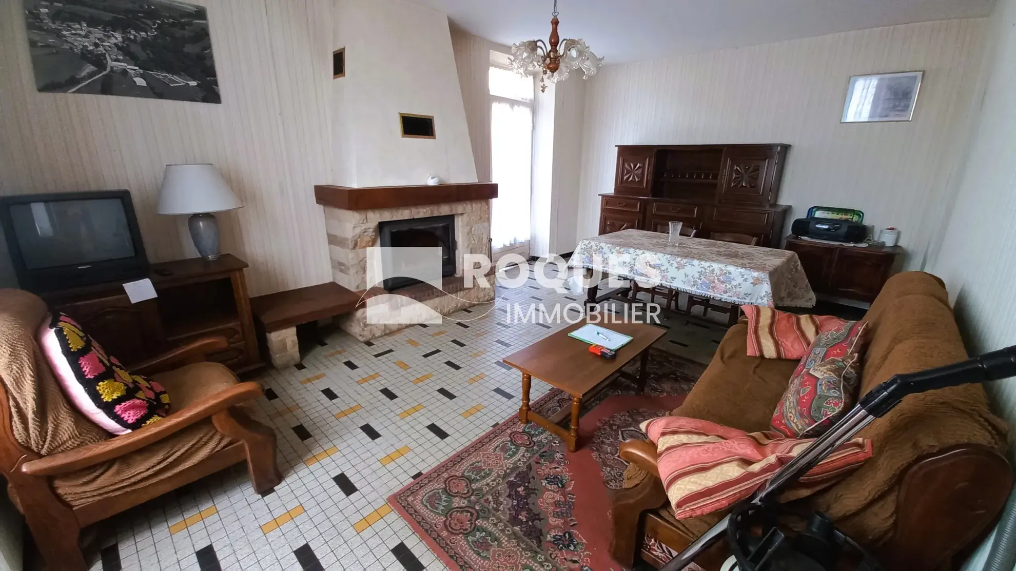 Maison F5 de 120 m² à rénover avec terrasse et jardin à Salle-Curan 