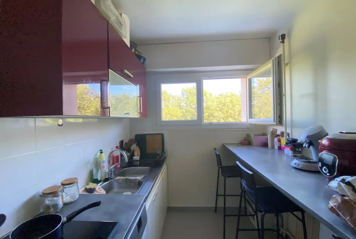 À vendre : Appartement 2 pièces à Evry - 154 000 € 