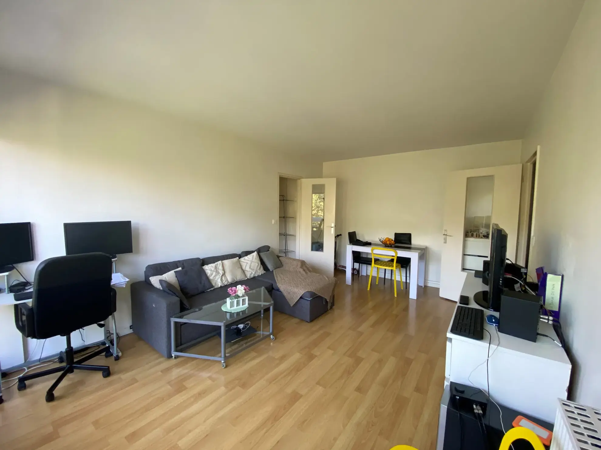 À vendre : Appartement 2 pièces à Evry - 154 000 € 