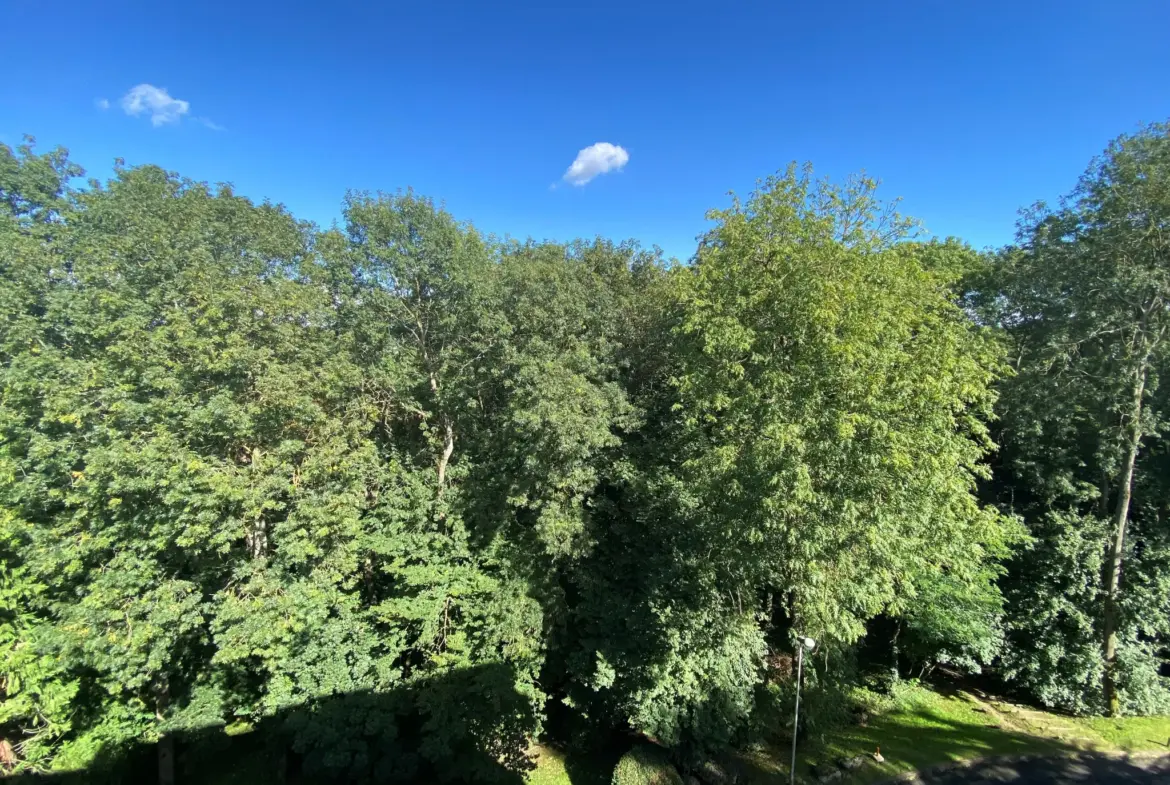 À vendre : Appartement 2 pièces à Evry - 154 000 € 