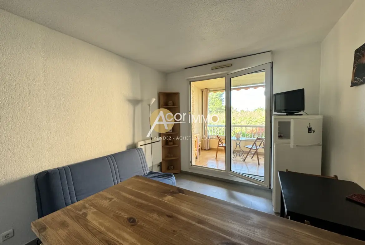 Studio lumineux de 31 m² à Sanary-sur-Mer avec parking 